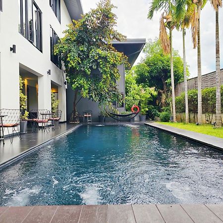 Isilver Hotel Chiang Mai Exterior photo